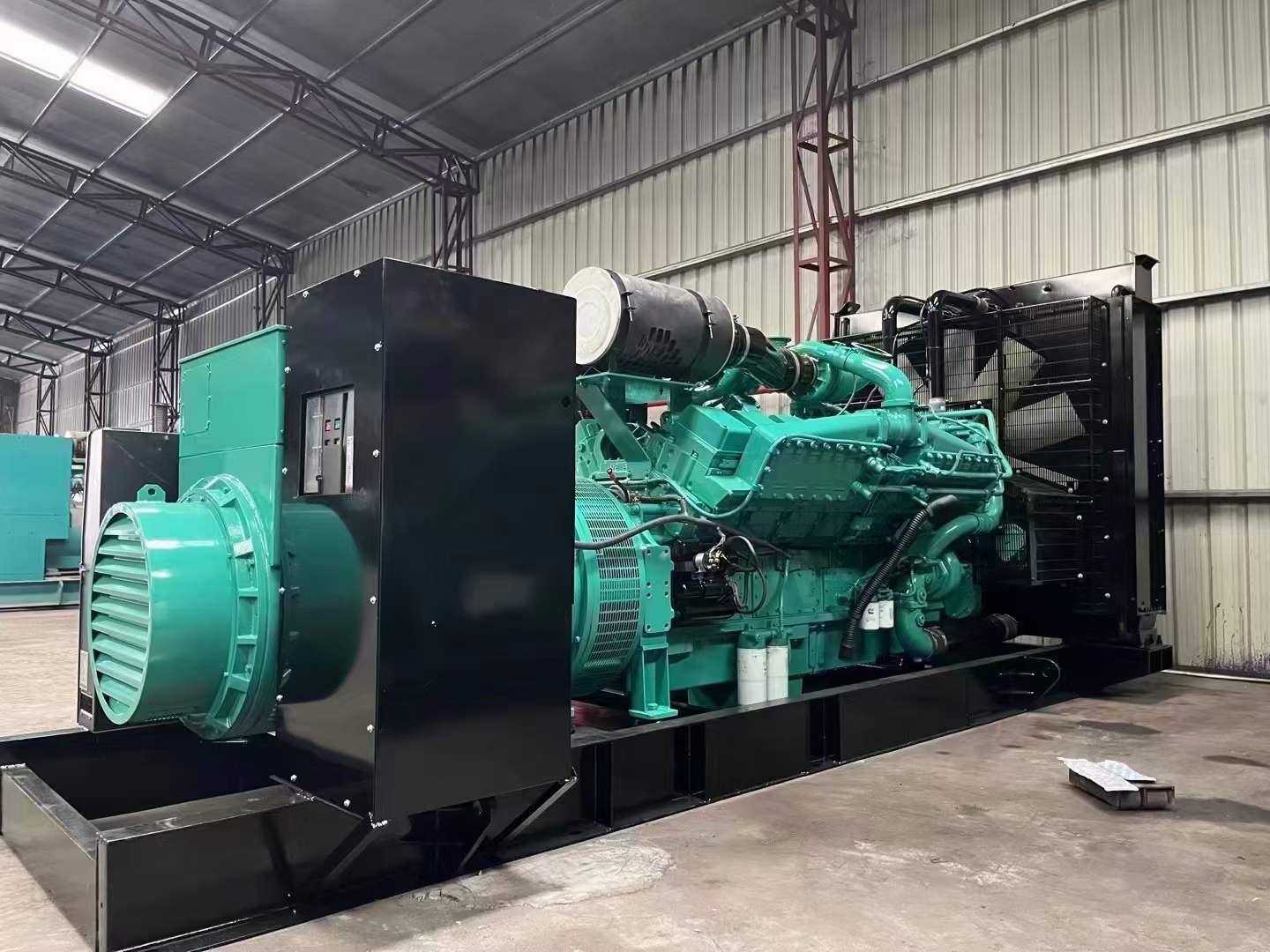 比如如何降低 800kW 柴油发电机输出电流的波动？